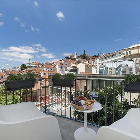 Appartamento Alfama - St Estevao Viewpoint | Cheese & Wine