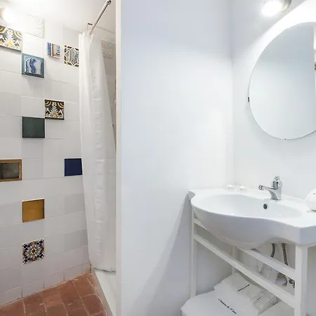 Appartamento Alfama - St Estevao Viewpoint | Cheese & Wine Lisbona