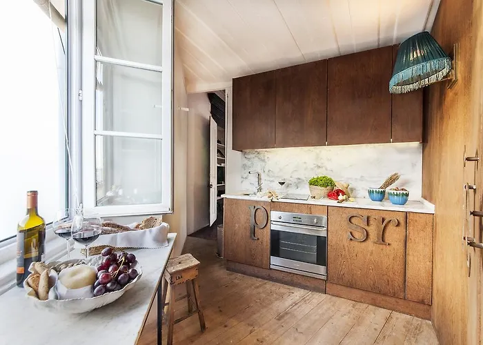 Alfama - St Estevao Viewpoint | Cheese & Wine *