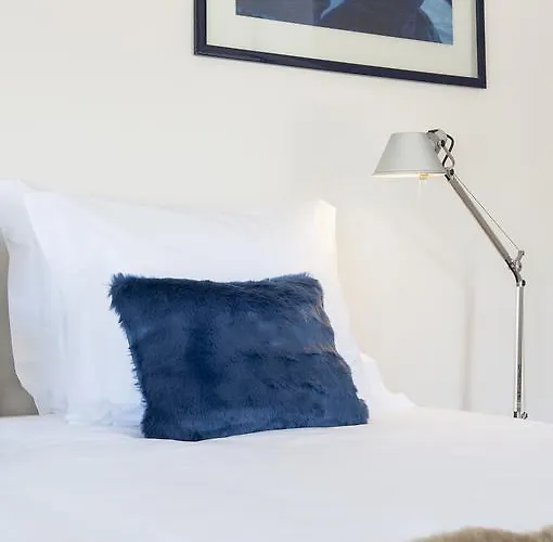 Alfama - St Estevao Viewpoint | Cheese & Wine Lisboa